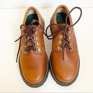 Ariat Women’s Chukka Lace Up platform Hiking shoes